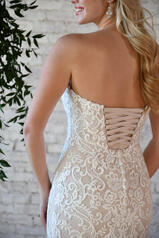7323 (iviv-iv) Ivory Lace And Tulle Over Ivory Gown Wit detail