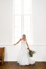 7337 (iv-iv) Ivory Lace And Tulle Over Ivory Gown front