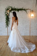 7388 (iviv-iv) Ivory Lace And Tulle Over Ivory Gown Wit back