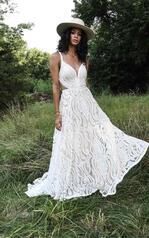 Jaden (iviv-iv)ivory Lace Over Ivory Gown With Ivory Tul front