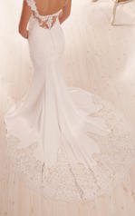 D1897-CL Ivory with Porcelain Tulle Illusion back