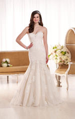 D1900 Ivory Lace and Almond Tulle over Champagne Gown front