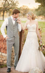 D2122 Ivory Lace and Tulle over Ivory Gown front