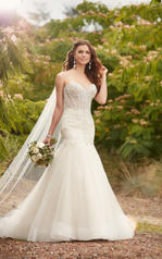 D2279 Moscato Tulle and Ivory Regency Organza over Mosca front
