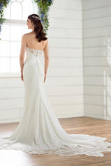 D2597 Ivory Gown/Ivory Tulle Illusion back