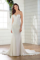 D2597 Ivory Gown/Ivory Tulle Illusion front