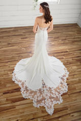D2597 Ivory Gown/Ivory Tulle Illusion back