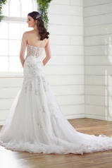 D2615 Ivory Silver Lace/Ivory Tulle/Ivory Gown back