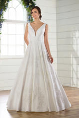 D2639 Ivory Gown/Ivory Tulle Illusion front