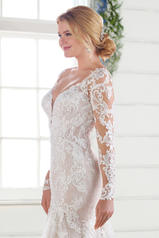 D2672 Ivory Lace/Tulle/Ivory Gown/Ivory Tulle Illusion detail