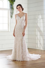 D2745 Ivory Lace/Tulle/Ivory Gown/Ivory Tulle Illusion front