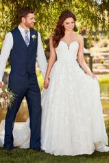 D2752 Ivory Lace/Tulle/Ivory Gown/Ivory Tulle Plunge front
