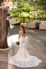 D2771 (iviv-iv)ivory Lace And Tulle Over Ivory Gown With back
