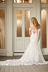 LE1103 Ivory Lace And Tulle Over Ivory Gown With Ivory Tu back