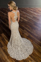 947 Ivory Lace Over Honey Gown With Porcelain Tulle Il back