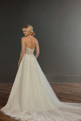 950 Ivory Lace And Tulle Over Ivory Gown With Ivory Tu back