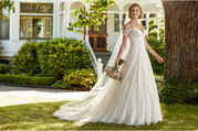 955 Ivory Lace And Tulle Over Ivory Gown front