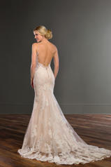 992 Ivory Lace And Tulle Over Ivory Matte-side Lustre  back