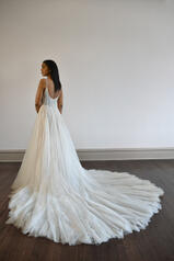 LE1146 (iviv-iv) Beading On Ivory Tulle Over Ivory Gown W back