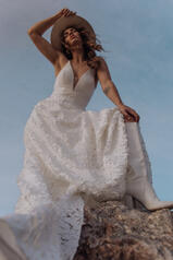 Poet (iv-iv)ivory Gown With Ivory Tulle Plunge front