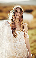 Raven Ivory Lace And Tulle Over Hazelnut Gown detail