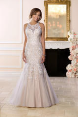 6600 Ivory Lace And Tulle Over Ivory Matte-side Lavish  front