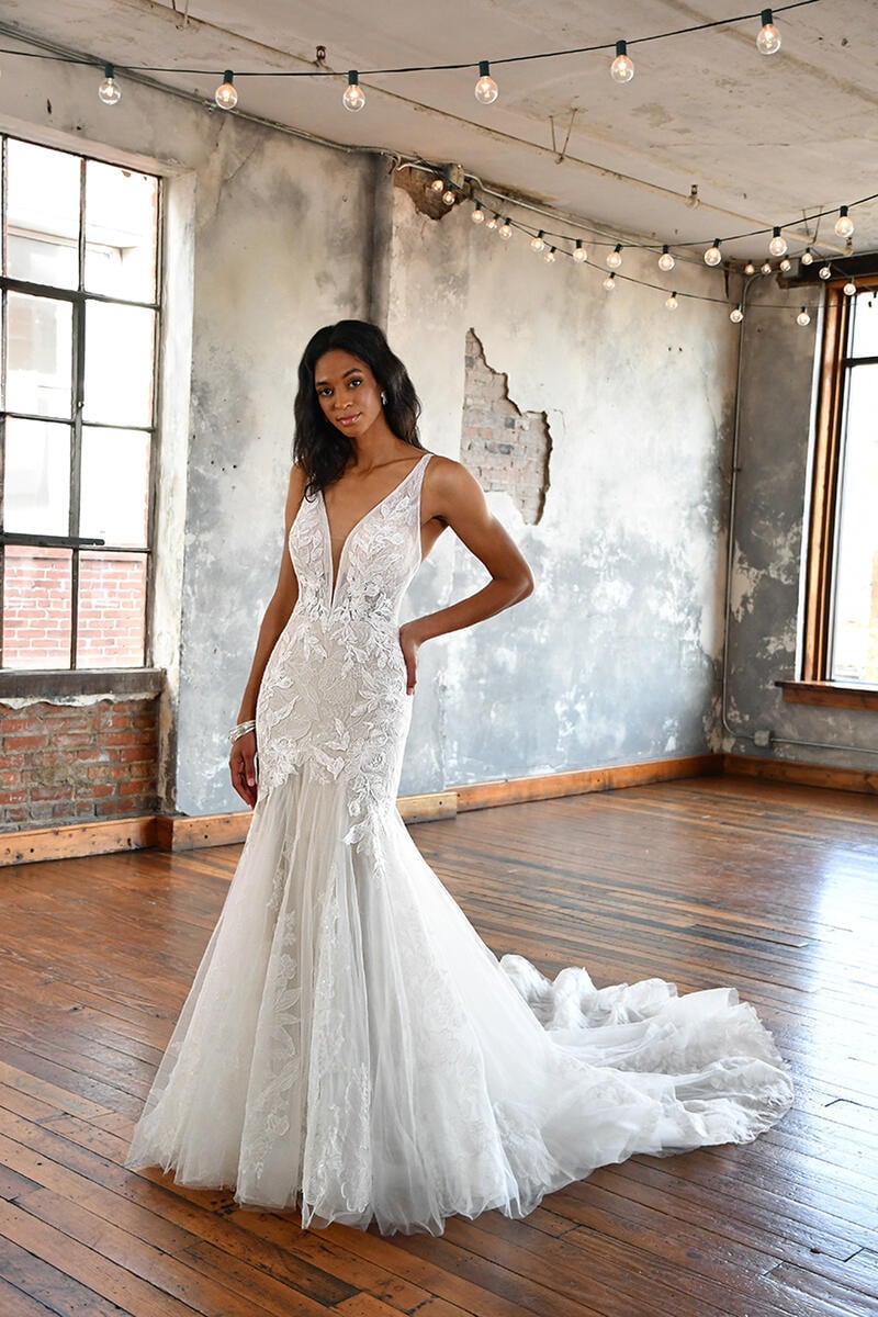Guipure Lace Wedding Dress with Strappy Back | Val Stefani