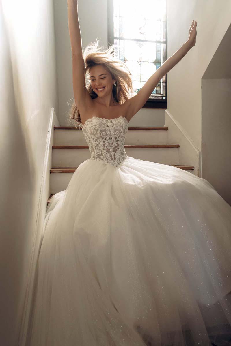 Stella York Bridal SY8301