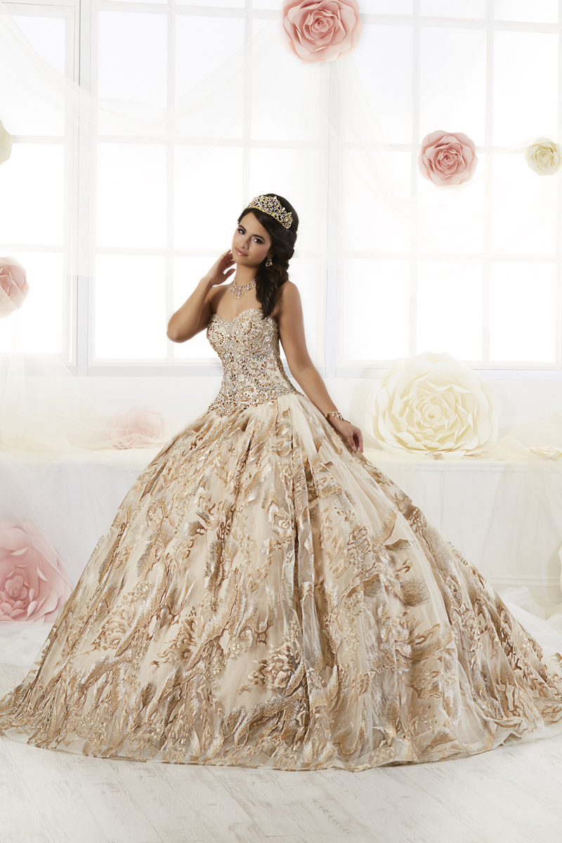 Quinceanera Collection 26900