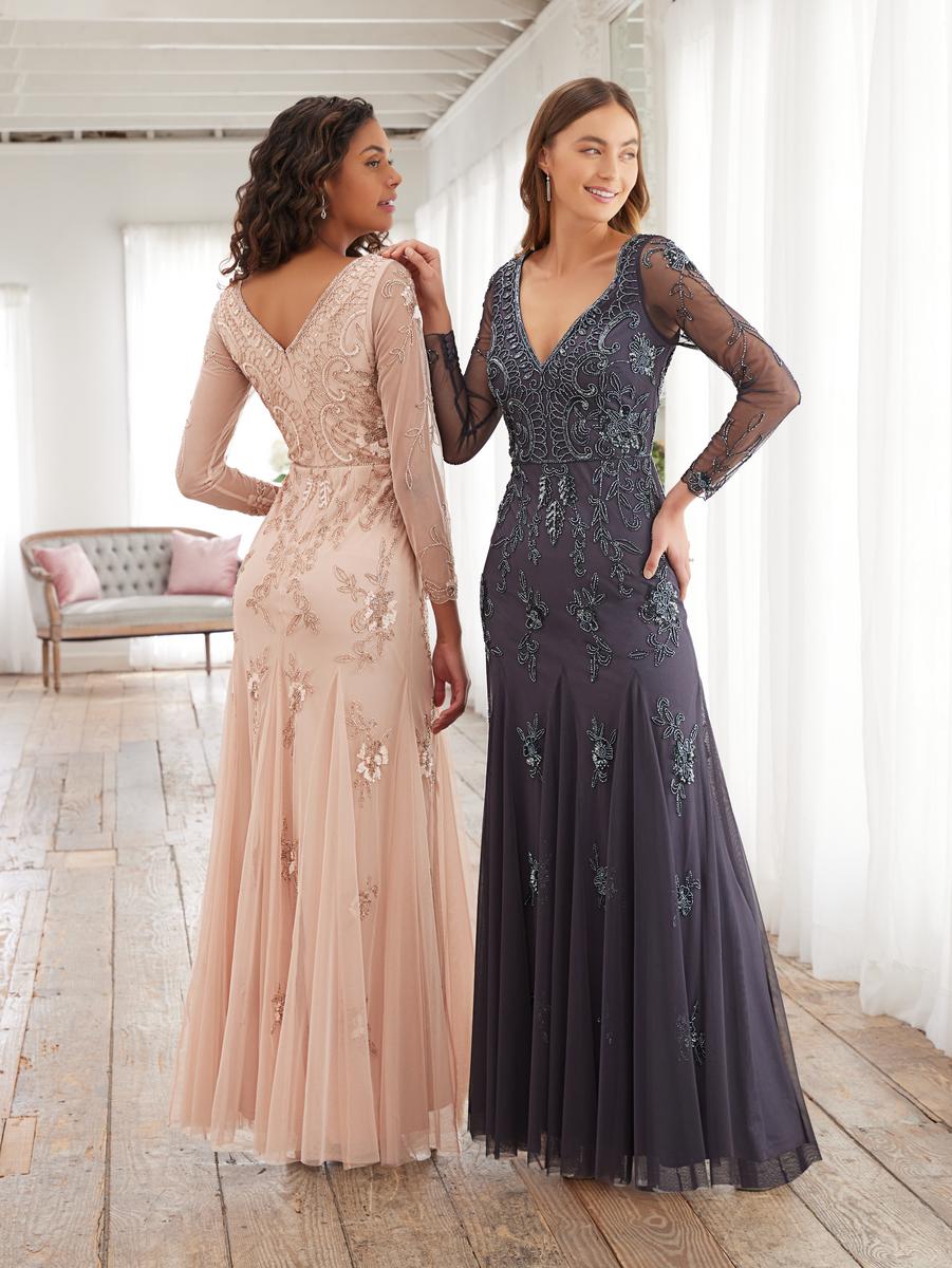 Adrianna Papell Platinum Bridesmaids 40277 Fiancee over 1000 gowns IN-STOCK  | Prom Dresses | Wedding Dresses | Tuxedos