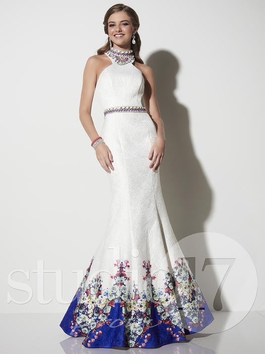 Studio 17 by House of Wu delivers on-trend prom dresses to girls at an affordabl 12636