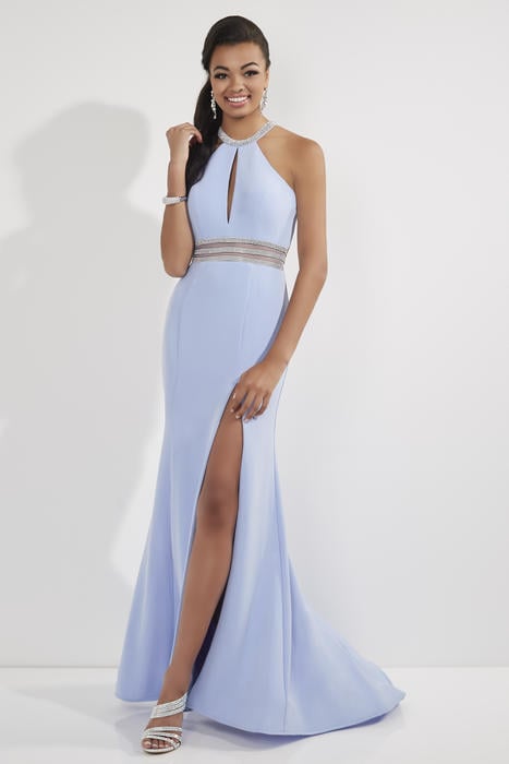 Studio 17 by House of Wu delivers on-trend prom dresses to girls at an affordabl 12718