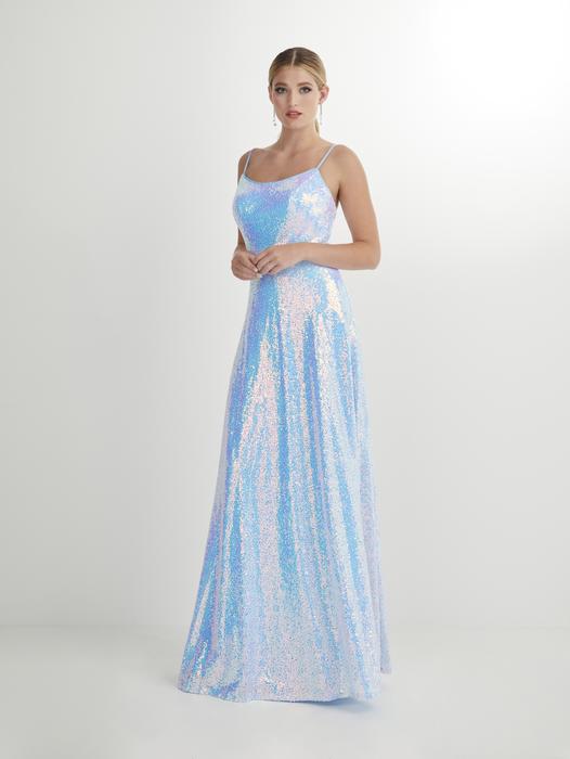 Studio 17 by House of Wu delivers on-trend prom dresses to girls at an affordabl 12915