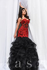 7025 Black/Red front