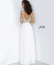 JVN02308 Off White back