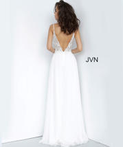 JVN2390 Off White back
