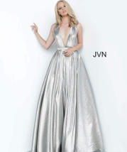 JVN4187 Silver front