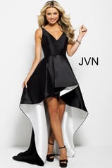 JVN43016 Black/White front