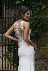 44048 Ivory/Nude detail