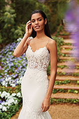 44163 Ivory/Nude detail