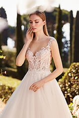 44168 Ivory/Nude detail