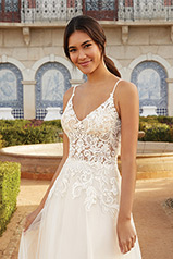 44249 Ivory/Ivory/Nude detail