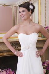 6025 Ivory front