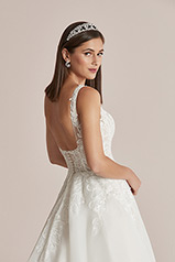 88221 Ivory/Ivory/Nude detail