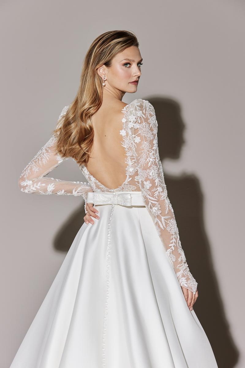 Justin Alexander Signature | Castle Couture Signature by Justin