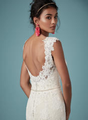BB9MW862 Ivory gown with Ivory Illusion detail
