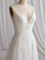 23MB661B02 All Ivory Gown With Ivory Illusion detail