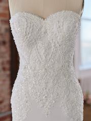 22MC570B01 Ivory Gown With Natural Illusion detail