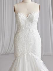 23RC690A01 All Ivory Gown With Ivory Illusion detail