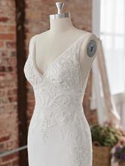 22RK588B01 All Ivory Gown With Ivory Illusion detail